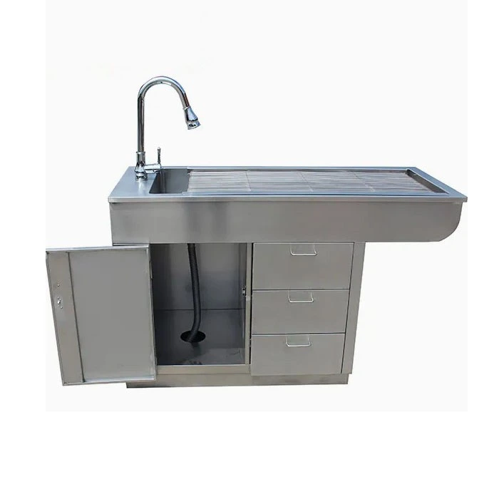 Stół do pielęgnacji zwierząt w klinice weterynaryjnej